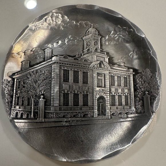 Vintage Wendell August Handmade Forge Brownson House Commemorative Plate 2001 - Picture 3 of 8